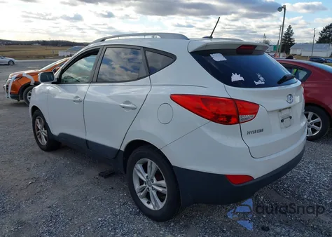 2013 Hyundai Tucson Gls z USA, uszkodzony, nr VIN KM8JUCAC1DU727385